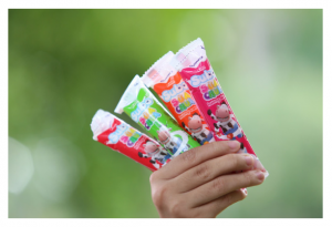 Sữa chua hay Yogurt là một chế phẩm sữa được sản xuất bằng cách cho vi khuẩn lên men sữa. Mọi loại sữa có thể dùng để làm sữa chua. Nhưng trong cách chế tạo hiện đại như bây giờ, sữa bò được dùng nhiều nhất. Là sản phẩm lên men lactic từ sữa bò tươi, sữa bột hay sữa động vật nói chung sau khi đã khử chất béo và thanh trùng vi khuẩn gây bệnh bằng phương pháp tiệt trùng Pasteur ở nhiệt độ 80-90 °C. Sữa chua hiện nay có rất nhiều hương vị cũng như hình dáng khác nhau nhưng sữa chua túi vẫn được chiếm ưu thế hơn cả vì tính tiện dụng và giá thành lại rẻ hơn nhưng chất lượng vẫn được đảm bảo. Nhưng nếu cứ đóng gói và sản xuất bằng cách truyền thống thì năng suất chưa được cải thiện, vệ sinh cũng còn nhiều bất lợi,... Máy đóng gói sữa chua túi ra đời cải thiện các thiếu sót trong lúc sản xuất và đóng gói, các sản phẩm đều đồng nhất, bao bì ngày càng được cải thiện, thu hút khách hàng. Vậy, khi bạn muốn bắt tay vào sở hữu chiếc máy đóng gói sữa chua túi thì bắt đầu từ đâu? Với loại máy nào là hợp lý? Nếu bạn còn bâng khuâng thì hãy tham khảo qua bài viết dưới đây để hiểu rõ hơn về chúng nhé! Máy đóng gói sữa chua túi đa năng: Được thiết kế đa năng để phù hợp trong môi trường hiện đại như hiện nay, nó có thể đóng gói nhiều nguyên liệu khác nhau chất lỏng, sản phẩm dạng sệt, đóng gói thực phẩm, công nghiệp hóa chất,... Máy đóng gói sữa chua túi đa năng Hiệu suất của thiết bị: 1. Hiệu quả: Túi được làm đầy, niêm phong, cắt, sưởi ấm,in date, số đạt được,... tất cả các quá trình đều được thực hiện ngay trên máy đóng gói này. 2. Thông minh: tốc độ đóng gói và túi chiều dài có thể được thiết lập thông qua các màn hình mà không cần thay đổi nhiều và thuận tiện hơn cho doanh nghiệp. 3. Tính năng: Độc lập điều khiển nhiệt độ với cân bằng nhiệt cho phép khác nhau vật liệu đóng gói; 4. Đặc điểm: chức năng dừng tự động với hoạt động an toàn và tiết kiệm bộ phim. Tránh thất thoát nguyên vật liệu cho doanh nghiệp trong lúc sản xuất. 5. Thuận tiện: tổn thất thấp, tiết kiệm lao động, dễ dàng để hoạt động và bảo trì. Tính năng của máy đóng gói sữa chua tự động đa chức năng: Máy đóng gói chất lỏng tự động đa chức năng cho dầu ô liu cho dầu ô liu có thể hoàn thành quá trình như vận chuyển túi, tạo túi, chiết rót, cân, niêm phong, cắt, đếm, số lô, v.v. Hệ thống điều khiển màn hình hiển thị song ngữ, tủ thép không gỉ. đúng. Điều khiển động cơ bước, hệ thống này có ưu điểm là chính xác, không cần điều chỉnh các bộ phận khác. Nó có bộ điều khiển hệ thống màu, để có thể có được thiết kế thương hiệu hoàn chỉnh. Thích hợp cho màng phức hợp và giấy thiếc và vật liệu đóng gói khác. Hiệu suất đóng gói hoàn hảo, tiếng ồn thấp, kết cấu niêm phong rõ ràng và hiệu suất niêm phong mạnh mẽ. Điều khiển PLC Mitsubishi, tùy chỉnh chi tiết theo yêu cầu của khách hàng. Các chi tiết về thiết bị: Film roll device: Thiết bị cuộn phim Vertical seal: Con dấu dọc Pump: Bơm Touch screen: Màn hình cảm ứng Horizontal seal cut device: Thiết bị cắt con dấu ngang Các chi tiết về thiết bị Máy đóng gói sữa chua túi tự động: Với thiết kế lớn và cấu trúc mạnh mẽ nên việc đóng gói trở nên rất dễ dàng hơn và thuận tiện hơn so với các dạng máy cùng loại có trên thị trường hiện nay. Và các nguyên vật liệu mà thiết bị này có thể đóng gói đa dạng không kém: Chất lỏng/Paste: Chất tẩy rửa, rượu gạo, nước sốt đậu nành, gạo dấm, nước ép trái cây, nước giải khát, nước sốt cà chua, bơ đậu phộng, mứt, nước sốt ớt, đậu dán,.... Chất liệu rắn: Đậu phụ bánh, cá, trứng, kẹo, Táo Tàu Đỏ, ngũ cốc, sô cô la, bánh quy, đậu phộng,... Loại hạt: Pha Lê bột ngọt, dạng hạt thuốc, viên nang, hạt giống, hóa chất, đường, bản chất gà, dưa hạt giống, Nut, thuốc trừ sâu, phân bón,... Loại bột: Sữa bột, đường, bột ngọt, gia vị, bột giặt, vật liệu hóa chất, trắng mịn đường, thuốc trừ sâu, phân bón,.... Máy đóng gói sữa chua túi tự động Các tính năng và đặc điểm khi máy hoạt động: 1. Quy trình đóng gói của hệ thống bao gồm của một quay máy đóng gói, máy một nền tảng làm việc, một điện tử quy mô, Z-Xô thang máy. 2. Nhanh chóng và ổn định hiệu suất cho doanh nghiệp. 3. Hệ thống chống thấm nước làm cho làm sạch dễ dàng hơn và lau chùi hơn sau khi hoàn thành qui trình. 4. Cung cấp một sáng tạo giải pháp tại một chi phí hợp lý. 5. Các máy thông qua PREMADE hoàn hảo - Pattern Pouch cao với chất lượng niêm phong. 6. Màu sắc màn hình cảm ứng hiển thị đa dạng, dễ dàng để hoạt động, điều khiển và cài đặt. Quá trình làm việc của máy đóng gói sữa chua túi: Túi giving --> date mã hóa --> bag mở --> filling và rung 1 --> filling và vibrating2 --> heat niêm phong 1 --> heat niêm phong 2 --> forming và đầu ra. Quá trình làm việc của máy đóng gói sữa chua túi Các bộ phận của Máy Các bộ phận PLC Màn Hình cảm ứng Tần số Conveter Bơm hút chân không Máy in Động Cơ chính Nhiệt độ Controllor Proximoty Swith Từ Giá Trị Xi lanh Thương hiệu SIEMENS SIEMENS TOSHIBA ORION OMRON FESTO Oringin Đức Đức Nhật Bản Nhật Bản Nhật Bản Đức Cấu trúc của máy đóng gói sữa chua túi như thế nào? Touch screen: Màn hình cảm ứng Bag conveyor: Băng tải túi 8 rotary work table: 8 bàn làm việc quay Machine clip: Kẹp máy Electric box: Hộp điện tử Fnished product conveyor: Băng tải thành phẩm Food grade stainless steel: Thép không gỉ cấp thực phẩm Liquid filling machine: Máy chiết rót chất lỏng Cấu trúc của máy đóng gói sữa chua túi Bạn có biết, có bao loại sữa chua hay yaourt khác nhau không? - Yaourt truyền thống (Set type): Sản phẩm có cấu trúc gel mịn. Trong quy trình sản xuất yaourt truyền thống, sữa nguyên liệu sau khi được xử lí, cấy giống rồi được rót vào bao bì. Quá trình lên men diễn ra trong bao bì làm xuất hiện khối đong và tạo cấu trúc đặc trưng cho sản phẩm. - Yaourt dạng khuấy (Stirred type) : khối đông xuất hiện trong sản phẩm sau quá trình lên men bị phá huỷ một phần do sự khuấy trộn cơ học. Trong quy trình sản xuất yaourt dạng khuấy, sữa nguyên liệu được xử lí và cấy giống rồi lên men trong thiết bị chuyên dùng, tiếp theo là quá trình làm lạnh và rót sản phẩm vào bao bì. Yaourt dạng khuấy sẽ không có cấu trúc gel mịn và đồng nhất như yaourt truyền thống. - Yaourt uống (drinking type) : hay yaourt dạng lỏng: Khối đông xuất hiện trong sản phẩm sau quá trình lên men bị phá huỷ hoàn toàn.Sản phẩm có dạng lỏng, khi sử dụng, người tiêu dùng không cần dùng muỗng. Điểm khác biệt là sau quá trình lên men, người ta sử dụng phương pháp khuấy trộn hoặc phương pháp đồng hoá để phá huỷ cấu trúc gel của khối đông và làm giảm độ nhớt cho sản phẩm. - Yaourt lạnh đông (frozen type): sản phẩm có dạng tương tự như kem (ice-cream) quá trình lên men sữa được thực hiện trong thiết bị chuyên dùng, tiếp theo hỗn hợp sau lên men sẽ đươc đem đi xử lí và  lanh đông để làm tăng độ cứng cho sản phẩm (hardening) rồi bao gói . - Yaourt cô đặc (concentrated yaourt): Quy trình sản xuất bao gồm các giai đoạn quan trọng như : Lên men sữa, cô đặc, làm lạnh và đóng gói sản phẩm. Trong quá trình cô đặc, người ta sẽ tách bớt huyết thanh sữa ra khỏi sản phẩm. Yaourt cô đặc còn có tên gọi là strained yaourt hay labneh. Ngày nay, để đa dạng hoá hơn nữa sản phẩm yaourt trên thị trường, người ta có thể bổ sung thêm hương liệu, chất màu thực phẩm hoặc puree trái cây vào sản phẩm. Mặt khác phân loại yaourt dựa vào hàm lượng chất béo trong sản phẩm. Lượng chất béo trong yaourt có thể dao động từ 0 – 10%, thông thường là từ 0.5 – 3.5 %. Theo tổ chức y tế thế giới WHO và tổ chức nông lương FAO, sản phẩm yaourt có thể chia thành 3 nhóm sau: - Yaourt béo (Fat yaourt) : Hàm lượng chất béo sản phẩm không thấp hơn 3% - Yaourt “ Bán gầy” (partially skimmed yaourt): Hàm lượng chất béo nằm trong khoảng 0.5 – 3% - Yaourt gầy (Skimmed yaourt): Hàm lượng chất béo không lớn hơn 0.5% Và đưới đây là dây chuyền chế biến sản xuất sữa chua bao gồm : 1. Công đoạn xử lý nước. 2. Công đoạn tiếp nhận sữa hoặc mix bột. 3. Công đoạn chuẩn bị. 4. Công đoạn khử trùng. 5. Công đoạn lên men. 6. Chiết rót sữa chua & đóng gói sữa chua. 7. Công đoạn CIP vệ sinh. 8. Chiller. 9. Máy nén. 10. Nồi hơi. 11. Phòng làm lạnh và phòng ủ. 12. Nguyên vật liệu phụ kiện. Các ưu điểm chúng ta sẽ có khi sử dụng máy đóng gói sữa chua túi hằng ngày: Thiết kế hiện đại – thông minh: Máy có thiết kế hiện đại, nhỏ gọn chiếm ít diện tích không gian xưởng. Phù hợp với quy mô sản xuất bán công nghiệp hoặc công nghiệp. DGSC60 được làm từ vật liệu chính là inox 304, giúp thiết bị sáng bóng, bền bỉ và chắc chắn. Inox 304 cũng giúp bạn dễ dàng vệ sinh máy, tránh các nhiêm bẩn vào thực phẩm. Điều chỉnh được kích thước túi sữa chua: Quy trình chiết rót và đóng túi hoàn toàn khép kín và tự động, không tốn nhiều nhân công như cách đóng gói truyền thống. Toàn bộ quá trình đóng gói được thực hiện thông qua các thao tác cài đặt trên bảng điện điều khiển, đảm bảo tính vệ sinh, an toàn, chính xác, nhanh chóng và tiết kiệm chi phí. Năng suất cao của máy đóng gói sữa chua túi: Năng lực sản xuất của nhà xưởng tăng lên khi nhu cầu thị trường lớn nhằm cung ứng kịp thời vào những lúc cao điểm. Bên cạnh đó, thành phẩm các túi sữa chua được đóng gói đồng đều, hạn chế được tối đa hàng lỗi, xấu. Đặc biệt miệng túi được hàn kín, đẹp, vết cắt túi có tính thẩm mỹ cao. Bạn đang bâng khuân về nơi bán Máy đóng gói sữa chua túi, thì hãy đến với An Thành: Công ty TNHH TM DV An Thành là nhà tư vấn, thiết kế, cung cấp máy móc, dây chuyền, công nghệ sản xuất hiện đại, tiên tiến nhất phù hợp với mục tiêu & nguồn lực của từng Doanh nghiệp. Thiết bị chúng tôi cung cấp được nhập khẩu trực tiếp từ các nước như: Đài Loan, Trung Quốc, Hàn Quốc…Showroom trưng bày An Thành với hàng trăm dòng máy khác nhau, là sự trải nghiệm chân thực, khác biệt ngay khi khách hàng đến với chúng tôi. Chúng tôi cam kết, chắc chắn sẽ làm Quý khách an tâm và hài lòng khi chọn An Thành làm đối tác ! CÔNG TY TNHH SẢN XUẤT – THƯƠNG MẠI – DỊCH VỤ – AN THÀNH Địa chỉ: 47/80 Ao Đôi, Khu Phố 10, Phường Bình Trị Đông A, Quận Bình Tân, TP.HCM Email: anthanhsale01@gmail.com Hotline (zalo) :  0903103922 – 0906312325 Website: https://www.packvn.com/ – https://maydonggoi.vip/ Facebook: https://www.facebook.com/maydonggoianthanh Pinterest: https://www.pinterest.com/donggoianthanh/_saved/ Instagram: https://www.instagram.com/maydonggoianthanh/ Twitter:https://twitter.com/donggoianthanh Linkedin: https://www.linkedin.com/in/may-dong-goi-bao-bi-an-thanh/ Youtube: Máy đóng gói An Thành – YouTube.