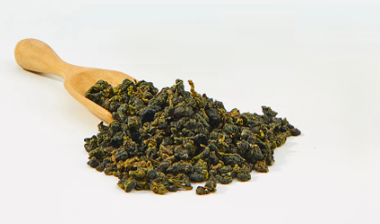 Trà olong hay chúng còn cái tên gọi khác là Ô Long hay là Oolong, (Hán văn giản thể: 乌龙; Hán văn phồn thể: 烏龍 pinyin: wūlóng) là một trà truyền thống Trung Quốc (Camellia sinensis) sản xuất thông qua một quá trình độc đáo như phơi lá chè cho héo dưới ánh mặt trời và quá trình oxy hóa mạnh mẽ trước khi sấy.