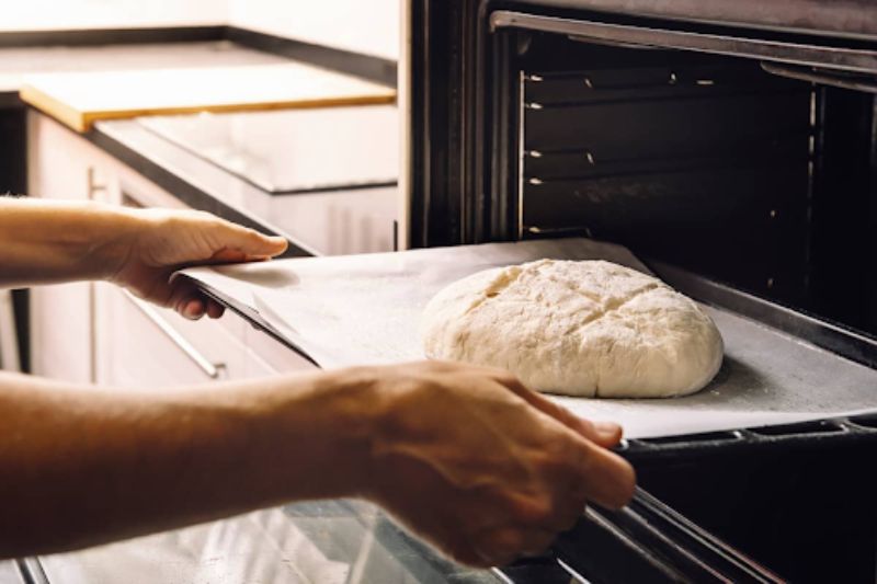 Bột bánh bao hiện nay, được nhà sản xuất pha trộn sẵn với các loại bột cần thiết. Khi bạn mua về sử dụng, tiết kiệm cho bạn lẫn thời gian và công sức.
