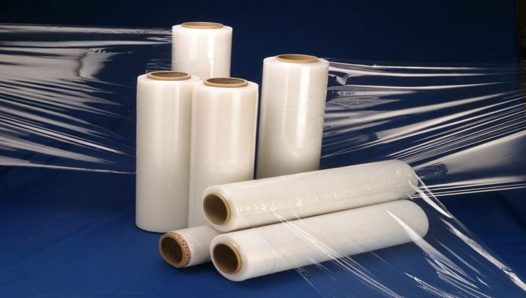 Màng co công nghiệp thường được làm từ polymer như polyethylene, polypropylene, PVC,v.v.
