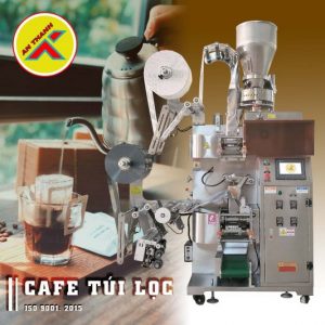 Máy đóng gói bao bì cà phê là thiết bị tự động hoặc bán tự động, được thiết kế để đóng gói cà phê vào bao bì để bảo quản và vận chuyển. Có nhiều loại máy đóng gói phù hợp với các yêu cầu và quy mô sản xuất khác nhau.