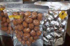 Bảo quản hạt óc chó trong điều kiện thích hợp