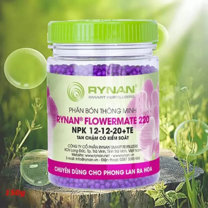 Phân tan chậm có kiểm soát (Controlled Release Fertilizer - CRF) là một loại phân bón dạng hạt giải phóng chất dinh dưỡng dần dần vào đất (tức là với một khoảng thời gian giải phóng có kiểm soát ).