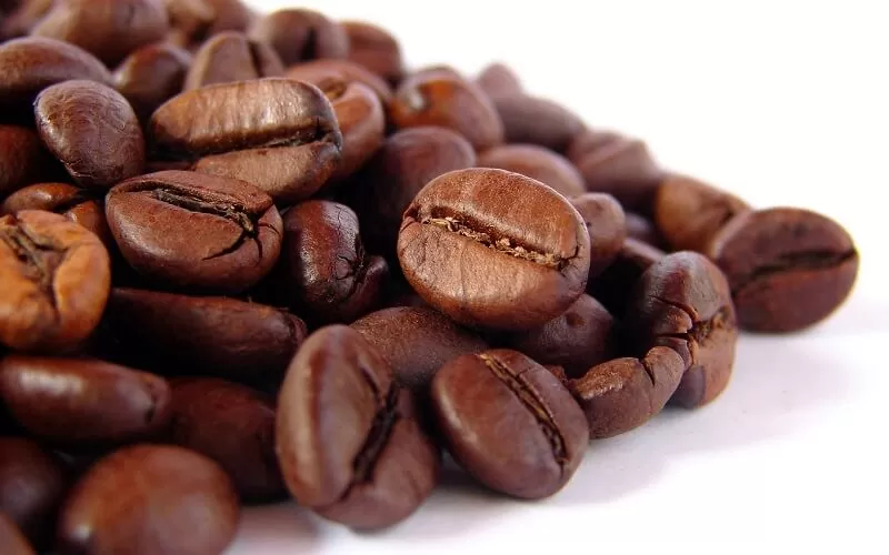 Cà phê các loại trên thế giới nói chung có rất nhiều và trên 50 quốc gia tham gia trồng rồi xuất khẩu cà phê đi muôn nơi. Với công nghệ và sự phát triển của khoa học, nên cà phê đa dạng các mẫu mã lẫn hình, mùi vị để phục vụ con người chúng ta. Dù là cà phê thuần chủng lẫn lau tạo thì chúng đều mang đến chất lượng tuyệt hảo và năng suất cao hơn.